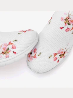 LASCANA Baskets<Baskets chaussure en textile à imprimé floral - s'adaptent parfaitement au pied grâce à leur qualité textile douce