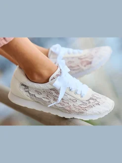 LASCANA Baskets<Baskets sneakers avec dentelle tendance, effet légèrement transparent