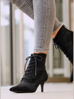 LASCANA Bottines<Bottines à lacets détails en dentelle tendance