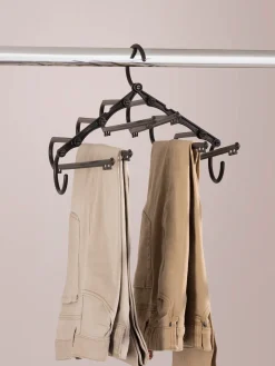 helline home Petits Rangements<Cintre un rangement bien pensé