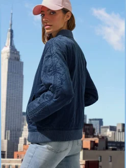 LASCANA Vestes<Doudoune veste matelassée avec coutures décoratives