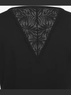 LASCANA Pyjamas<Haut de pyjama élégant t-shirt à manches courtes orné de détails en dentelle