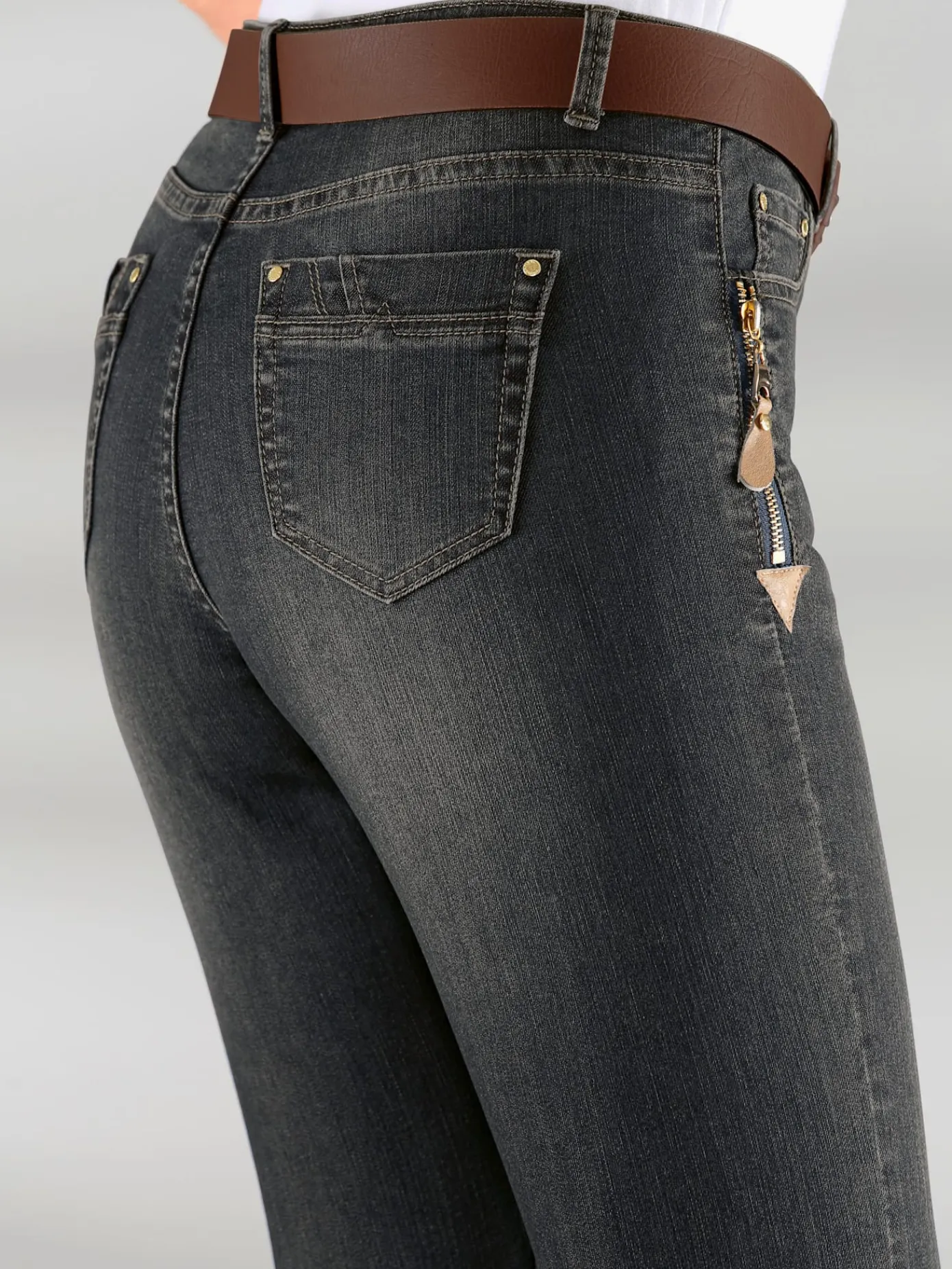 Collection L Pantalons<Jean avec poches originales en qualité extensible