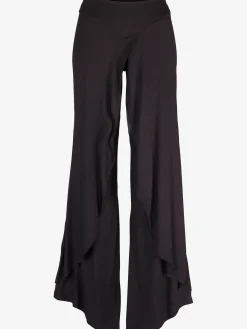 LASCANA Pyjamas<Pyjama flatteur. idéal pour les grandes tailles