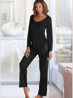 LASCANA Pyjamas<Pyjama élégant à coupe droite