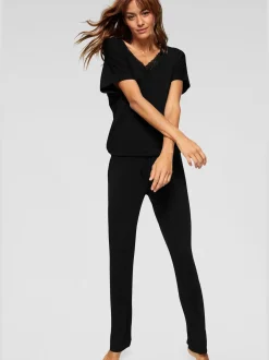 LASCANA Pyjamas<Pyjama élégant avec dentelle