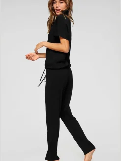 LASCANA Pyjamas<Pyjama élégant avec dentelle