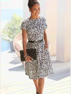 LASCANA Robes<Robe en jersey encolure ronde