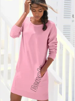 Bench. Loungewear Robes<Robe en matière sweat robe d'intérieur sportive avec grand imprimé logo