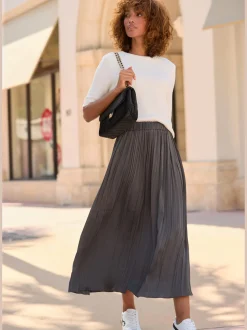 Vivance Maroquinerie<Sac en bandoulière sac à main en imitation velours tendance avec anse à chaîne réglable