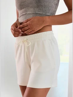 Copenhagen Studios Shorts Et Bermudas|Pantalons<Short en matière sweat short détente avec poches latérales fendues