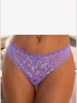 LASCANA Strings|Culottes<String séduisant en dentelle brodée élégante et empiècements latéraux en dentelle jacquard