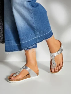 LASCANA Sandales<Tongs fleurs tendance effet métallisé