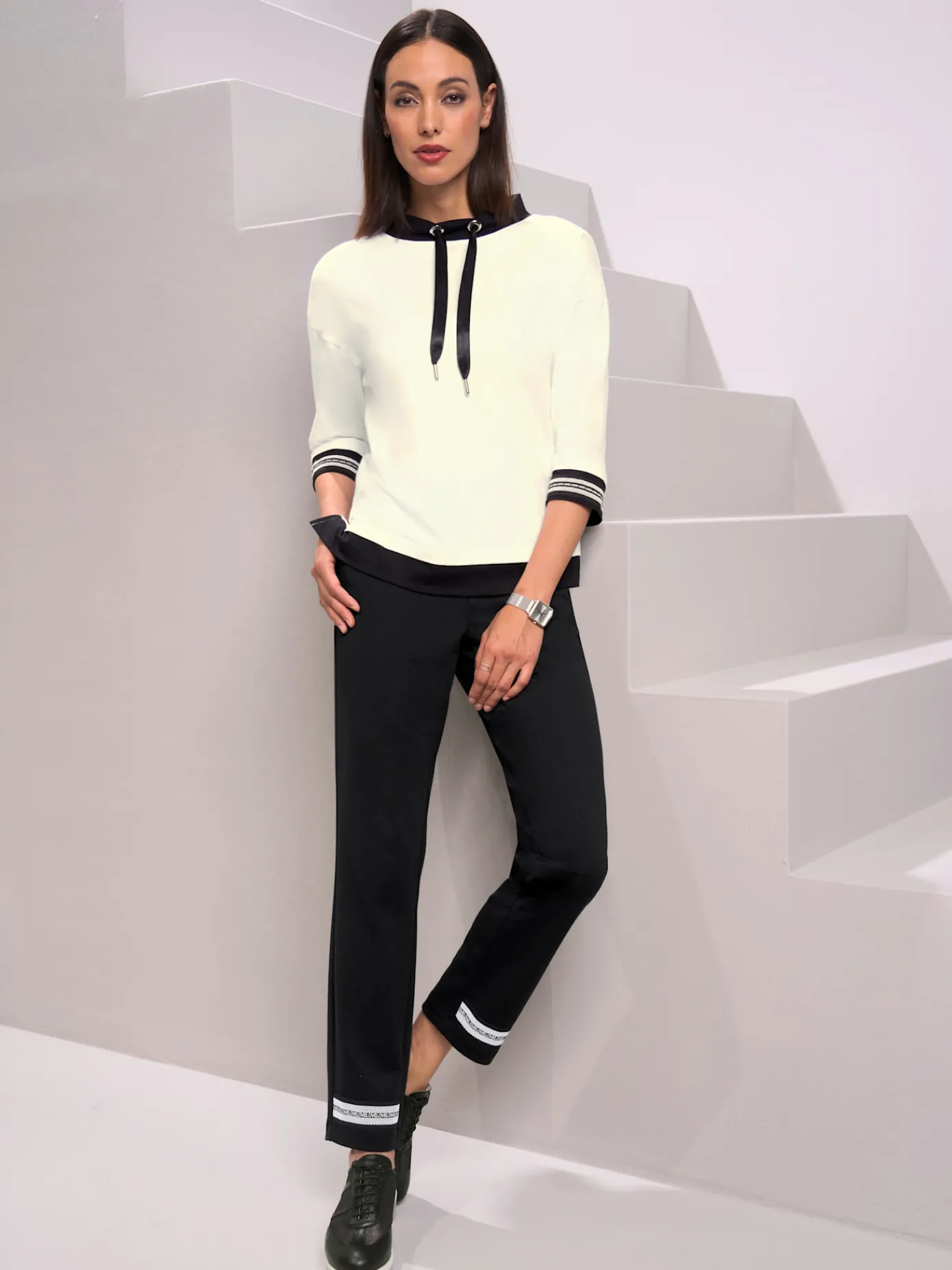 Rick Cardona T-Shirts<T-shirt à col montant bande en maille décorative