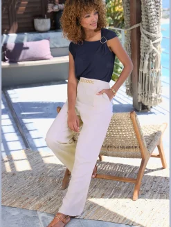 Vivance T-Shirts<T-shirt à manches courtes boucle décorative dorée sur l'épaule gauche