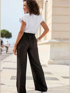 LASCANA T-Shirts<T-shirt à manches courtes encolure ronde