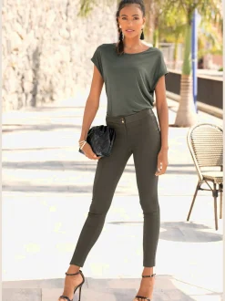 LASCANA T-Shirts<T-shirt à manches courtes encolure ronde