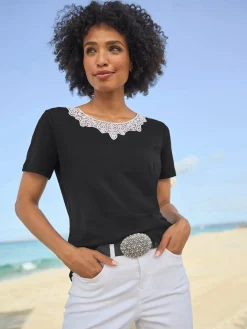 Linea Tesini T-Shirts<T-shirt à manches courtes jolie dentelle sur l'encolure