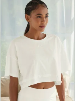 LASCANA T-Shirts<T-shirt à manches courtes t-shirt court à la coupe ample