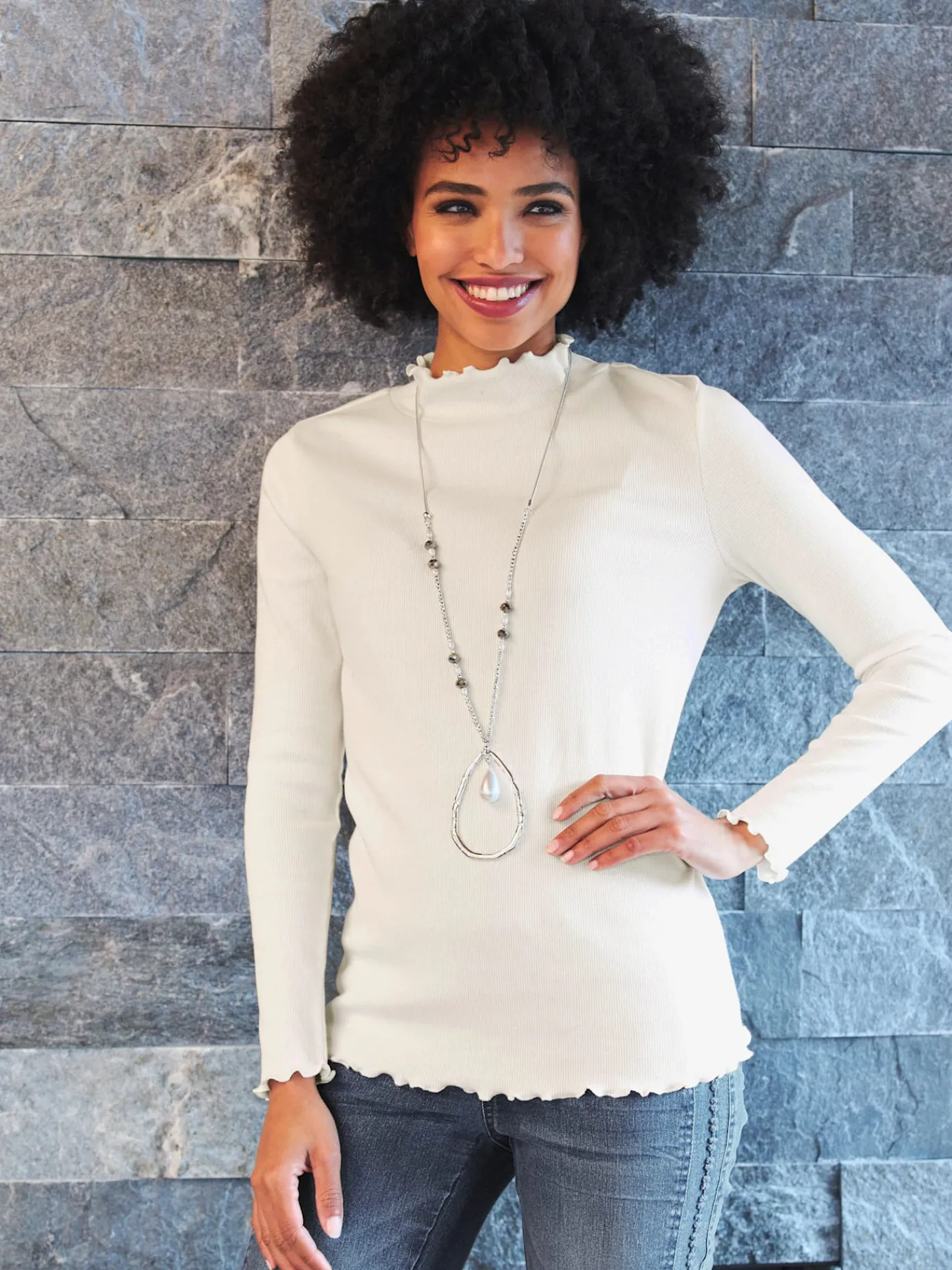 Linea Tesini T-Shirts<T-shirt à manches longues look original et romantique