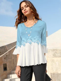 Fair Lady T-Shirts<T-shirt bicolore souple ornée dentelle fleurie