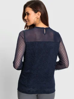 Fair Lady T-Shirts<T-shirt en dentelle opaque avec doublure