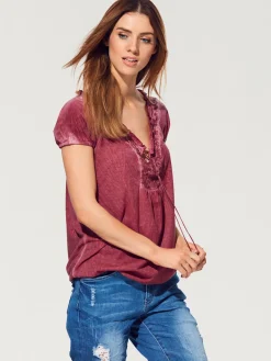 Linea Tesini T-Shirts<T-shirt en v look tendance avec empiècement smocké à l'encolure