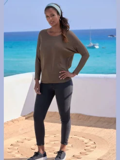 LASCANA T-Shirts<T-shirt manches longues manches chauve-souris pour un look décontracté