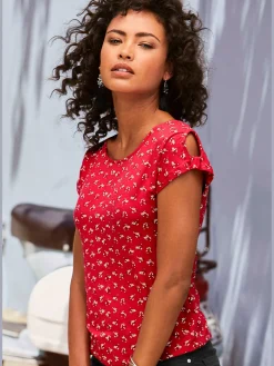 LASCANA T-Shirts<T-shirt petit nœud et découpe au niveau des manches