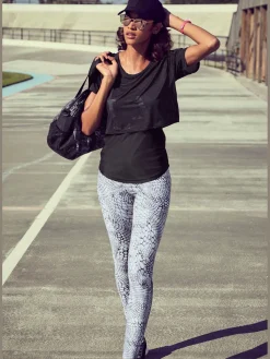 LASCANA ACTIVE Tenues De Détente<T-shirt technique t-shirt performance doublé