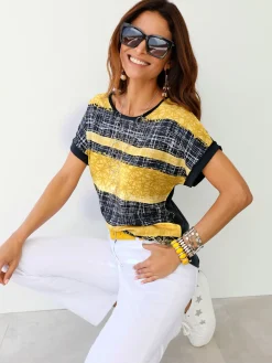 T-Shirts<T-shirt tendance à multiples motifs