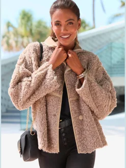 LASCANA Vestes<Veste imitation fourrure fermeture par 3 boutons recouverts de tissu